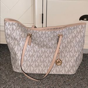 REAL michael kors jet set travel tote! (used once)